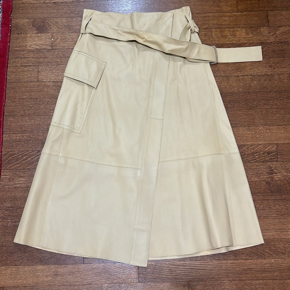 Vince belted leather wrap skirt - Picture 6 of 8